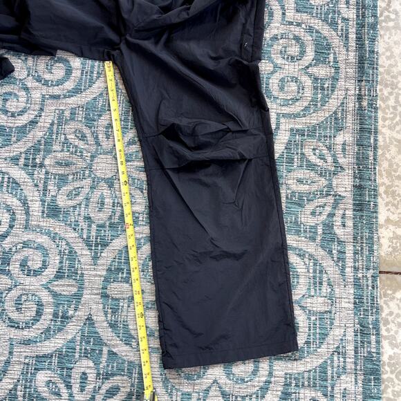 Fabletics Windbreaker Cargo Pants Women's Black Drawstring - Size XL - Picture 10 of 11
